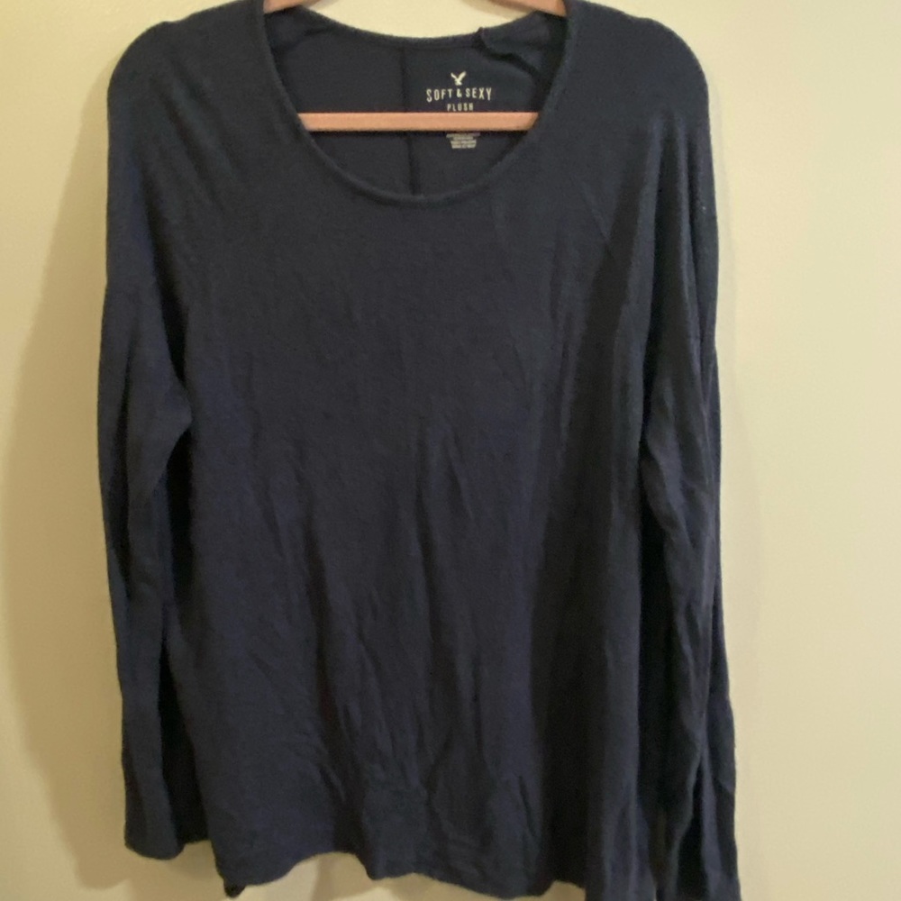 Soft & sexy American Eagle Sweater